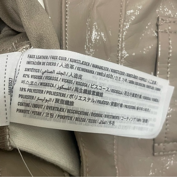 Abercrombie and Fitch 90s Straight Ultra High Rise Faux Leather Pant Sz 33 NWT - Picture 5 of 10